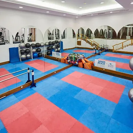 Otel Sands Active